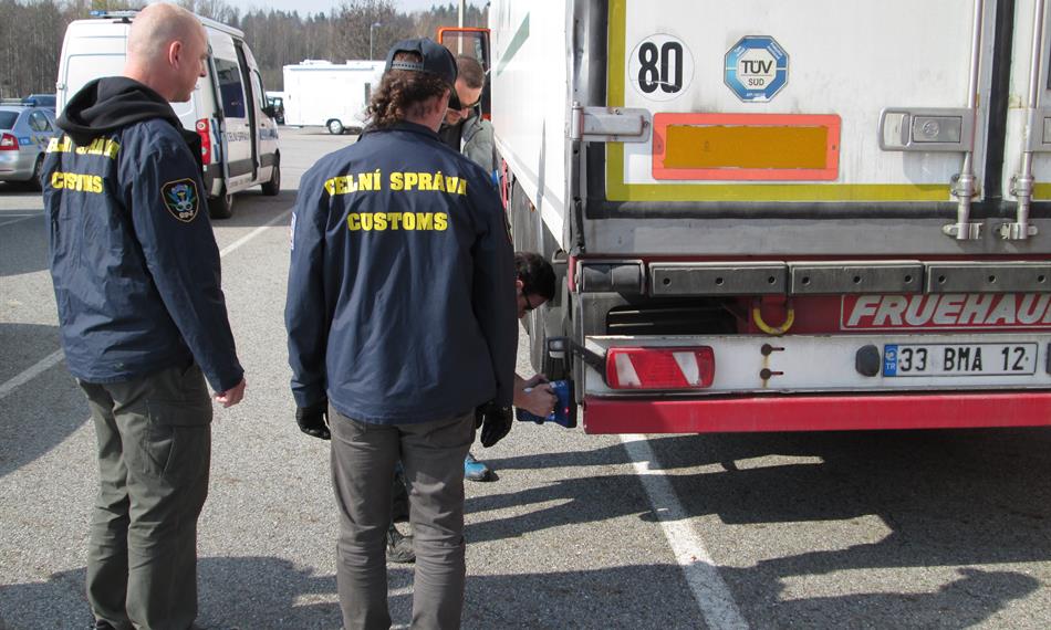 2019-4-12-113ruční rentgen.JPG